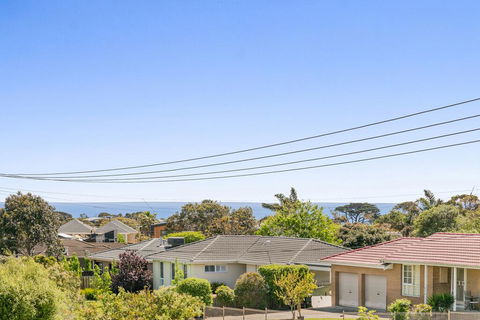 Modern Seaside Getaway Mornington - VIC Tourism 2