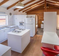 Mollymook Fantastic Holiday House - VIC Tourism