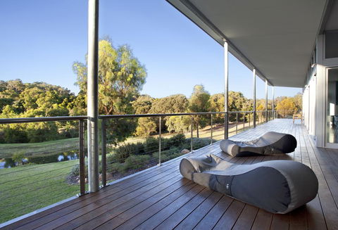 Moriarty Studio - Chic Couples Retreat - VIC Tourism 1