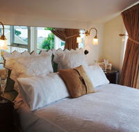 Mornington Bed  Breakfast
