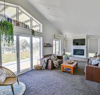 Mortimers Wines - The Canopy Loft - VIC Tourism