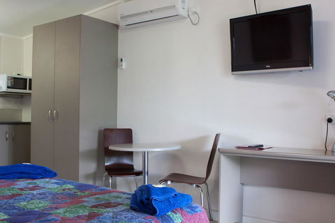 Motel Myall - VIC Tourism 1