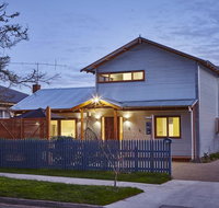 MounTin Hut - Central Bright - VIC Tourism