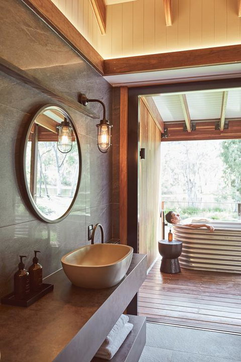 Mt Mulligan Lodge - VIC Tourism 3