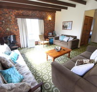Muller's Cottage at Hat Head Pet Friendly - VIC Tourism