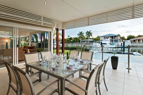 Mulloka Villa. Sunshine Coast Minyama - VIC Tourism 1