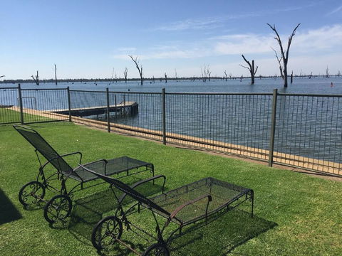 Mulwala Lakeside Waterfront - VIC Tourism 3