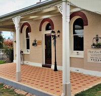 Must Love Dogs BB  Self Contained Cottage - VIC Tourism