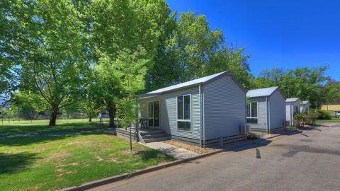 Myrtleford Holiday Park - VIC Tourism 0