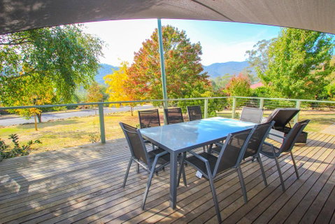 Mystic Mountain Lodge - VIC Tourism 0