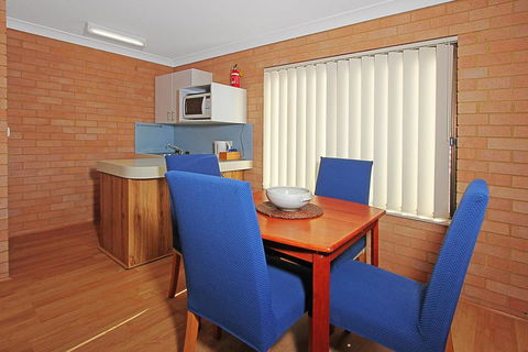 NARRAWALLEE RETREAT - VIC Tourism 3