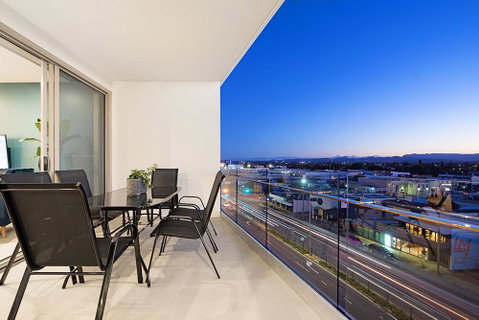 NEO Apartments Mermaid Beach - VIC Tourism 2