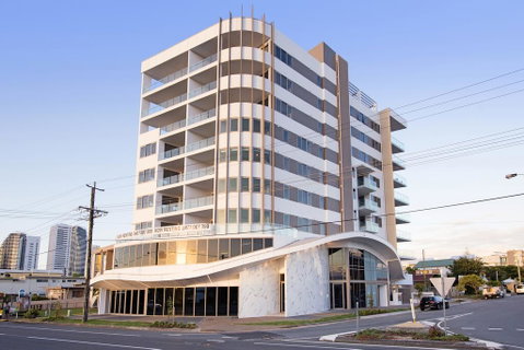 NEO Apartments Mermaid Beach - VIC Tourism 0