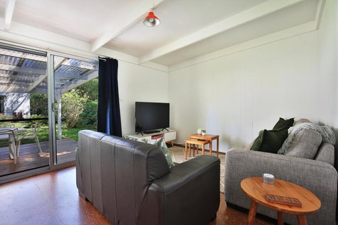 Nest - Pet Friendly - 2 Min Walk To Beach - VIC Tourism 2