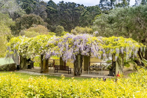 Grand Mercure Basildene Manor - VIC Tourism 7