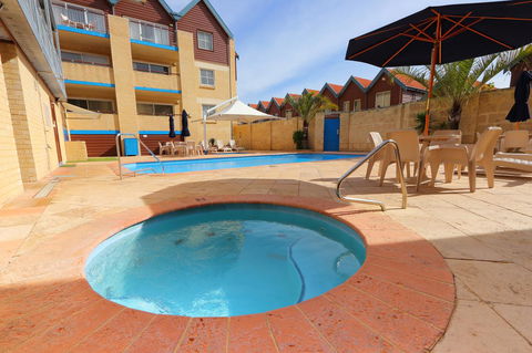 Hillarys Marina Apartment - VIC Tourism 34