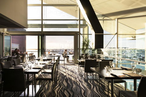 Hillarys Marina Apartment - VIC Tourism 39