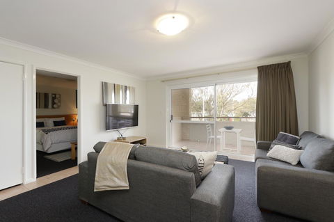 Hillarys Marina Apartment - VIC Tourism 8