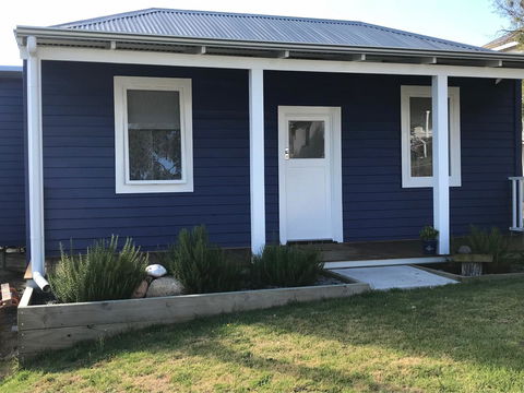 Jeffries Cottage - VIC Tourism 4