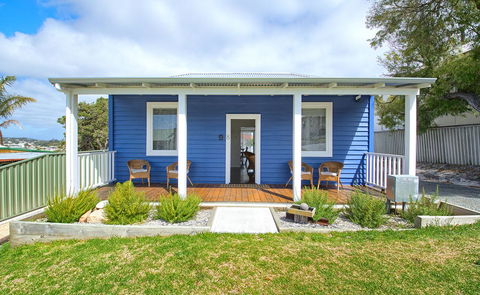 Jeffries Cottage - VIC Tourism 0