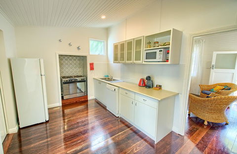 Jeffries Cottage - VIC Tourism 15