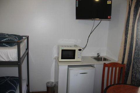Busselton Ithaca Motel - VIC Tourism 43
