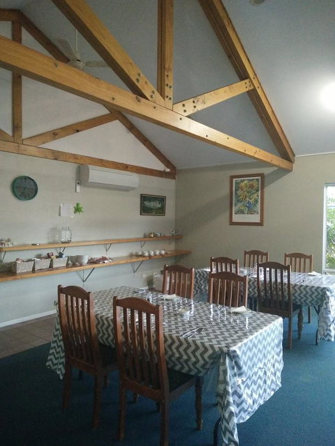 Busselton Ithaca Motel - VIC Tourism 9