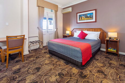 Quality Hotel Bayswater - VIC Tourism 11