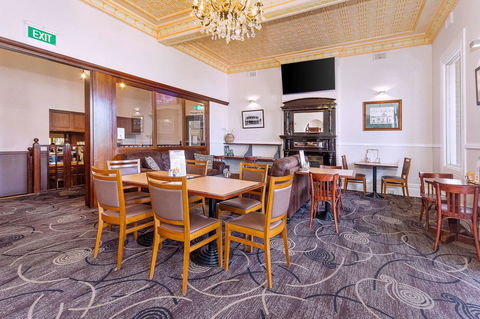 Quality Hotel Bayswater - VIC Tourism 16