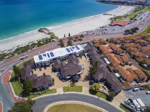 Quality Resort Sorrento Beach - VIC Tourism 1