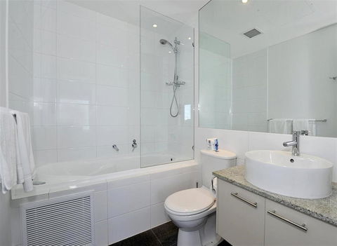 Nautica Residences Mandurah - VIC Tourism 9