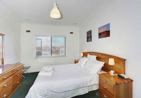 Summer Breeze - Holiday Or Business Apartment - VIC Tourism 1