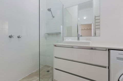Cottesloe Bel-Air Apartment - VIC Tourism 11