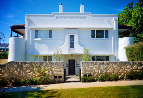 Cottesloe Bel-Air Apartment - VIC Tourism 4