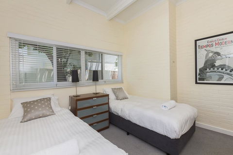 Cottesloe Bel-Air Apartment - VIC Tourism 9