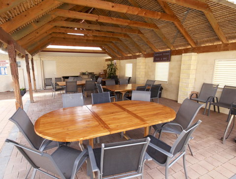 Bunbury Motel And Apartments - VIC Tourism 9