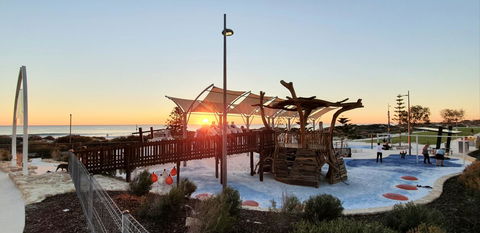 West Beach Lagoon 202 - Quiet & Ground Floor! - VIC Tourism 24