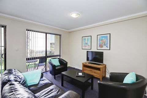 West Beach Lagoon 202 - Quiet & Ground Floor! - VIC Tourism 12