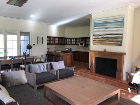 Caves Road Guest Houses - VIC Tourism 23
