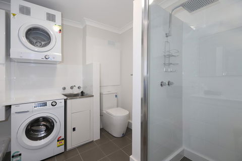 West Beach Lagoon 218 - Outstanding Value! - VIC Tourism 10