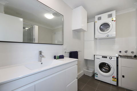 West Beach Lagoon 218 - Outstanding Value! - VIC Tourism 11