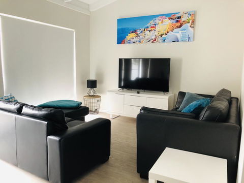 West Beach Lagoon 218 - Outstanding Value! - VIC Tourism 2
