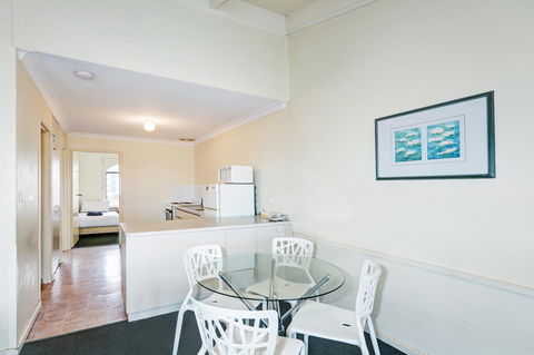 West Beach Lagoon 114 â€“ Ocean Views - VIC Tourism 8