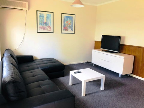 West Beach Lagoon 208 â€“ Great Value! - VIC Tourism 9