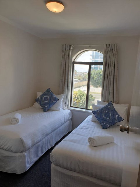 West Beach Lagoon 107 - Great Value - VIC Tourism 2