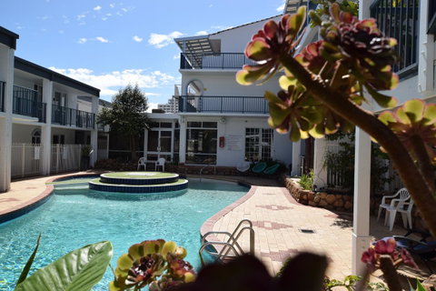 West Beach Lagoon 107 - Great Value - VIC Tourism 13