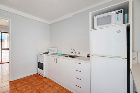 West Beach Lagoon 204 â€“ Ground Floor - VIC Tourism 7