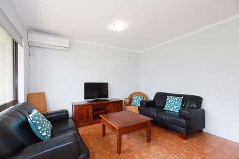 West Beach Lagoon 204 â€“ Ground Floor - VIC Tourism 8