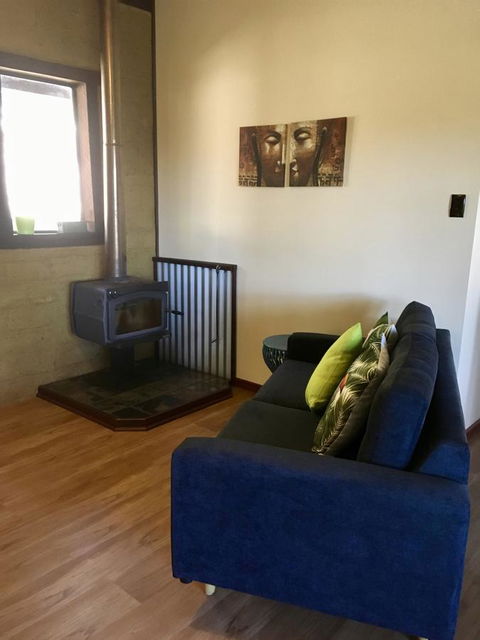 Kangaroo Valley Cottage - VIC Tourism 8