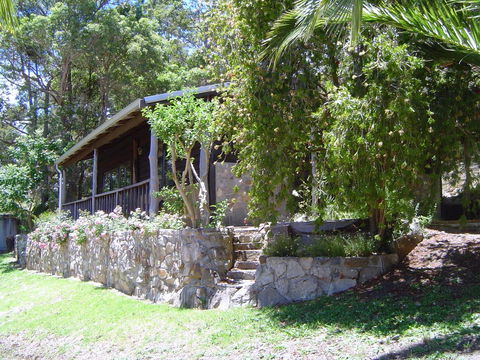 Kangaroo Valley Cottage - VIC Tourism 1